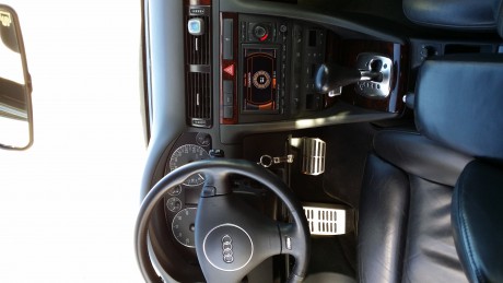 Se vende Audi S6 de noviembre del 2002 nacional,  188200 KM. Traccion quattro, navegador grande, faros 00