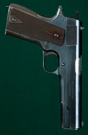 Hace unos días encontré por casualidad en una web extranjera un arma a la venta que hacía muchos años 72