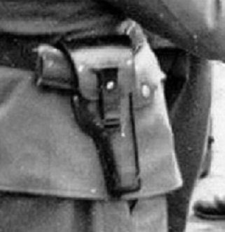 Hace unos días encontré por casualidad en una web extranjera un arma a la venta que hacía muchos años 70