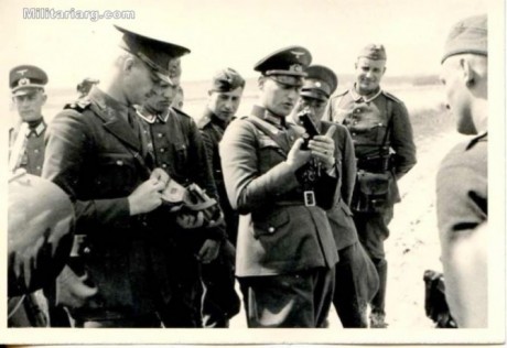 Hace unos días encontré por casualidad en una web extranjera un arma a la venta que hacía muchos años 150