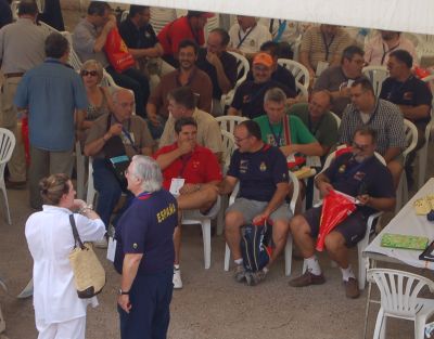 Estimados usuarios,

Esta mañana hemos asistido a los primeros entrenamientos del Campeonato de Europa 30