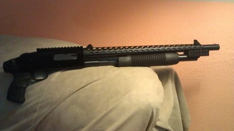 Vendo este heatshield de ATi modelo deluxe v block ghost ring sight. Con dos pequeños carriles  21mm weaber.para 22