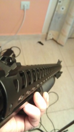 Vendo este heatshield de ATi modelo deluxe v block ghost ring sight. Con dos pequeños carriles  21mm weaber.para 31