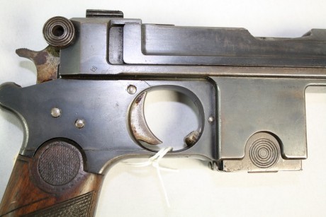 Hace unos días encontré por casualidad en una web extranjera un arma a la venta que hacía muchos años 121