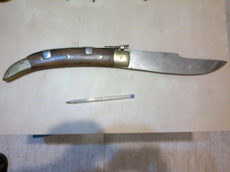 Este fin de semana, organizando cosas en casa de mis abuelos maternos ya fallecidos hace tiempo, encontré 02