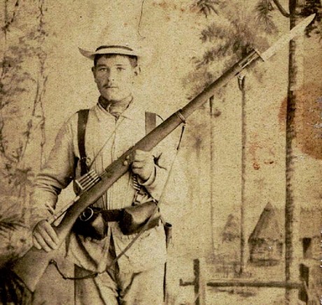 Hace unos días encontré por casualidad en una web extranjera un arma a la venta que hacía muchos años 150
