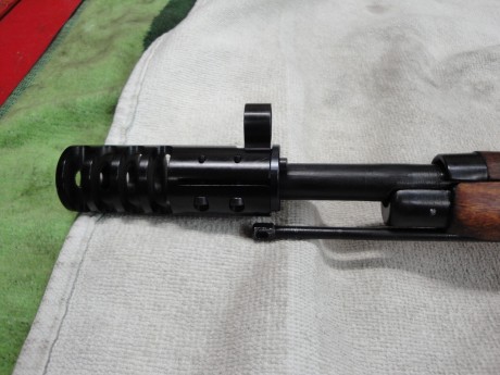 El Mosin-Nagant ..
es un rifle militar accionado por cerrojo, con cargador de cinco proyectiles, que 10