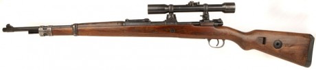 Hace unos días encontré por casualidad en una web extranjera un arma a la venta que hacía muchos años 61