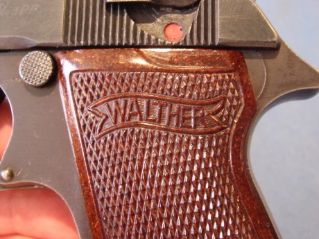 Hace unos días encontré por casualidad en una web extranjera un arma a la venta que hacía muchos años 52