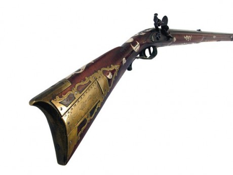 Hola, aunque me gustan todas las armas, unas mucho y otras mas siento debilidad por estos, los rifles 81