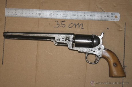 Hace unos días encontré por casualidad en una web extranjera un arma a la venta que hacía muchos años 101