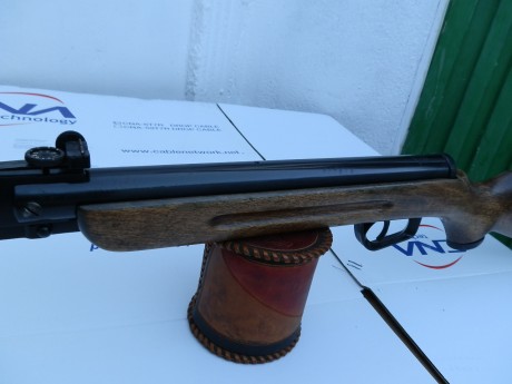 Hola compañeros, a ver si alguno me puede ayudar, estoi restaurando una carabina y necesito saber cual 70
