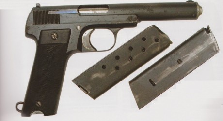 Hace unos días encontré por casualidad en una web extranjera un arma a la venta que hacía muchos años 130