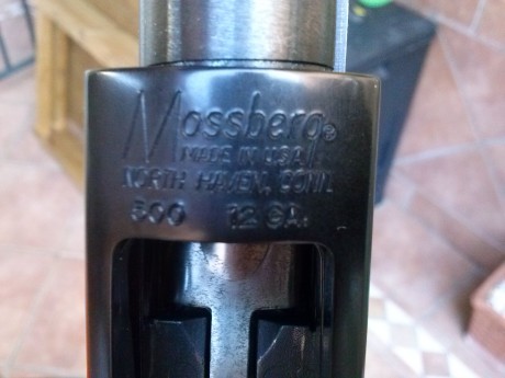 Hola me gustaría que me informarais un poco que modelo es esta escopeta le caben 8 cartuchos y es magnum 02