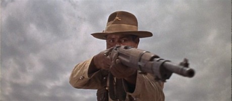 Compañeros,

En vista de las ganas de algunos (Elcafe, Wilcow, Vrakk, etc) por adivinar armas de películas 00