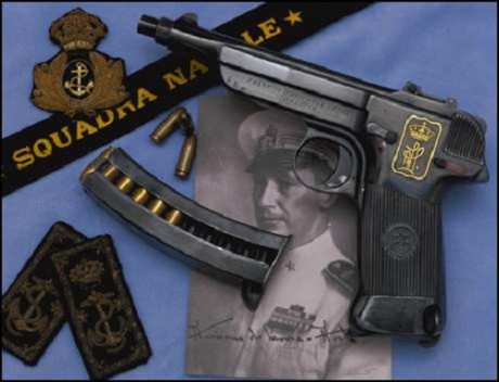 Hace unos días encontré por casualidad en una web extranjera un arma a la venta que hacía muchos años 10