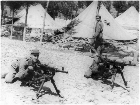 Hace unos días encontré por casualidad en una web extranjera un arma a la venta que hacía muchos años 150