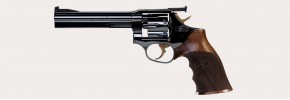 Hola Compañeros, Un buen amigo y yo tenemos el gusanillo metido en el cuerpo en adquirir 2 REVOLVER MANURHIN 00