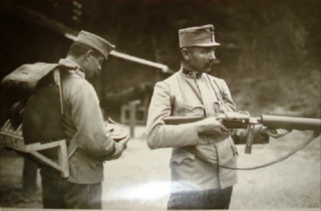 Hace unos días encontré por casualidad en una web extranjera un arma a la venta que hacía muchos años 31