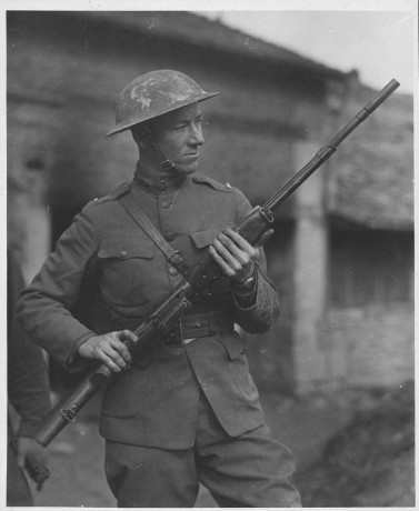 Hace unos días encontré por casualidad en una web extranjera un arma a la venta que hacía muchos años 40