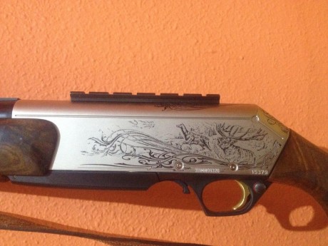 Vendo mi F.N Browning Long Track Luxe Calibre .300wm
Madera y acabados mas altos de gama de Browning.
Cargador 01