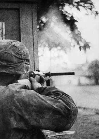 Hace unos días encontré por casualidad en una web extranjera un arma a la venta que hacía muchos años 112