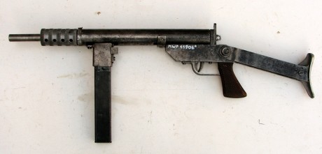 Hace unos días encontré por casualidad en una web extranjera un arma a la venta que hacía muchos años 151
