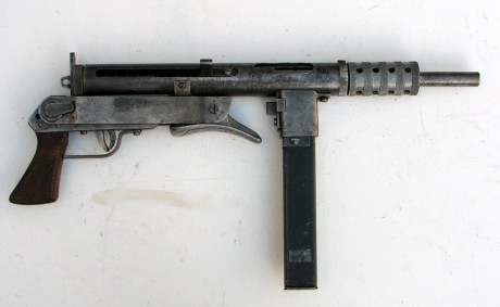Hace unos días encontré por casualidad en una web extranjera un arma a la venta que hacía muchos años 150