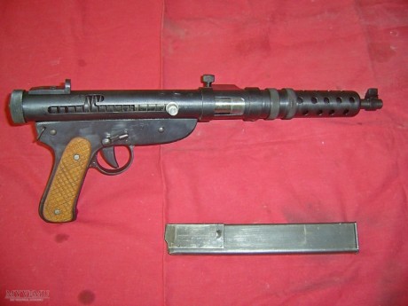Hace unos días encontré por casualidad en una web extranjera un arma a la venta que hacía muchos años 00