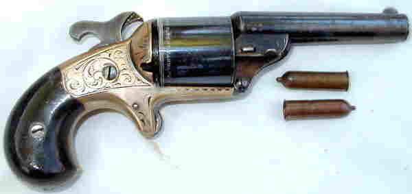 Hace unos días encontré por casualidad en una web extranjera un arma a la venta que hacía muchos años 40