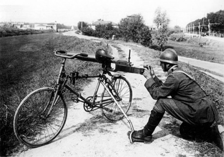 Hace unos días encontré por casualidad en una web extranjera un arma a la venta que hacía muchos años 50