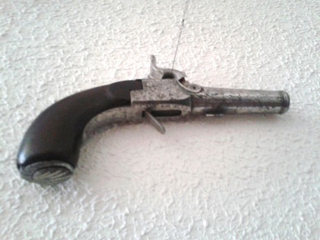 Hace unos días encontré por casualidad en una web extranjera un arma a la venta que hacía muchos años 82