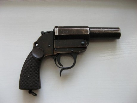 Hace unos días encontré por casualidad en una web extranjera un arma a la venta que hacía muchos años 80