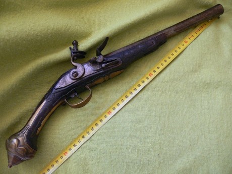 he recibido de un familiar una pistola que dicen que es turca, me gustaria saber si alguien me puede informar 02
