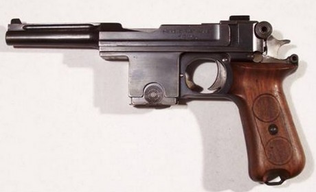Hace unos días encontré por casualidad en una web extranjera un arma a la venta que hacía muchos años 101