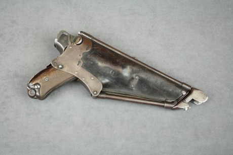 Hace unos días encontré por casualidad en una web extranjera un arma a la venta que hacía muchos años 10