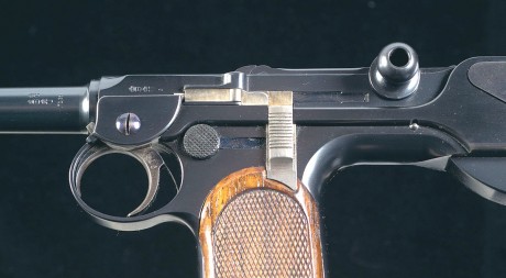 Hace unos días encontré por casualidad en una web extranjera un arma a la venta que hacía muchos años 111