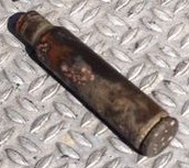 Buenas tardes,
Un amigo se ha encontrado unas vainas, ¿alguien podría dar algún dato sobre ellas? estoy 01