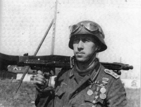 Hace unos días encontré por casualidad en una web extranjera un arma a la venta que hacía muchos años 10