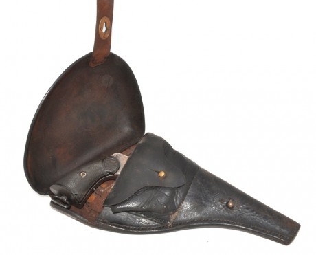 Hace unos días encontré por casualidad en una web extranjera un arma a la venta que hacía muchos años 51