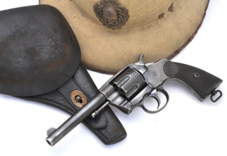 Hace unos días encontré por casualidad en una web extranjera un arma a la venta que hacía muchos años 50