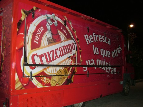 he aquí los vehiculos que usa Ferarrfe para desplazarse :mrgreen: 
el todoterreno de Fer 80