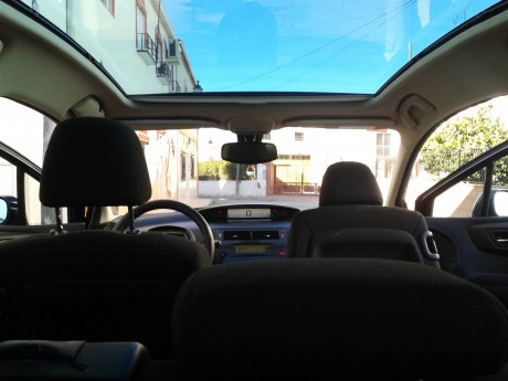 Hola a todos.
Vendo Citroen C4 VTR Plus en perfecto estado, 52. 000kms, 3 puertas, color negro metalizado, 01
