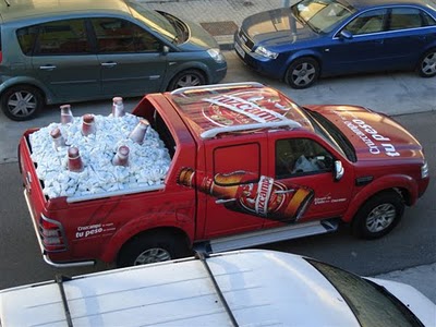 he aquí los vehiculos que usa Ferarrfe para desplazarse :mrgreen: 
el todoterreno de Fer 141