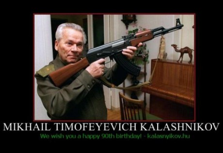  Автомат Калашникова образца 1947 года 
 Automatico Kalashnikov Modelo 1947  

Es sin duda, en la actualidad, 00
