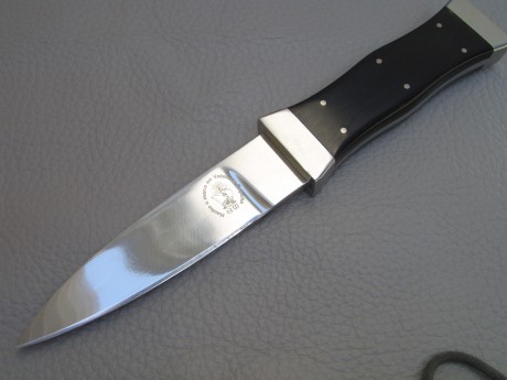 Pequeño cuchillo tradicional escoces, originalmente utilizado para comer y preparar la carne, cortar el 02
