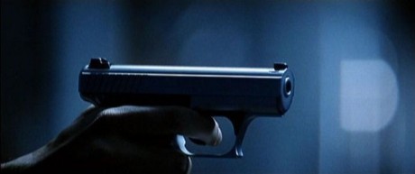 Compañeros,

En vista de las ganas de algunos (Elcafe, Wilcow, Vrakk, etc) por adivinar armas de películas 170