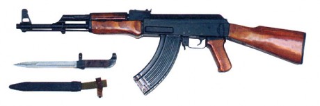  Автомат Калашникова образца 1947 года 
 Automatico Kalashnikov Modelo 1947  

Es sin duda, en la actualidad, 100