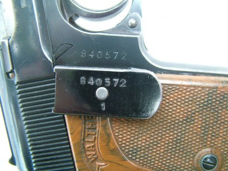 Hace unos días encontré por casualidad en una web extranjera un arma a la venta que hacía muchos años 42