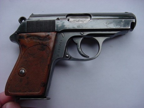 Hace unos días encontré por casualidad en una web extranjera un arma a la venta que hacía muchos años 70